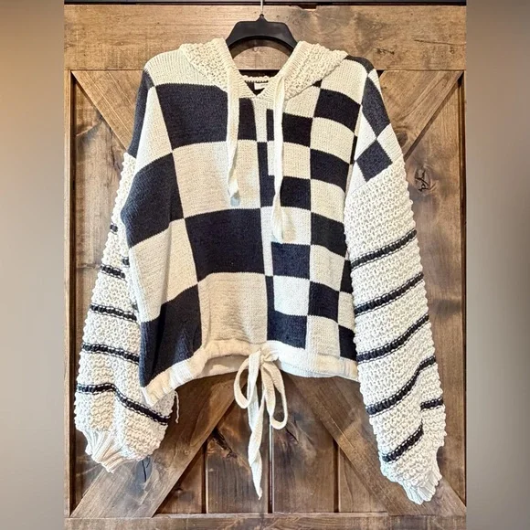 NWOT Mello Brand Hooded Checkered Sweater Sz L - Picture 16 of 16